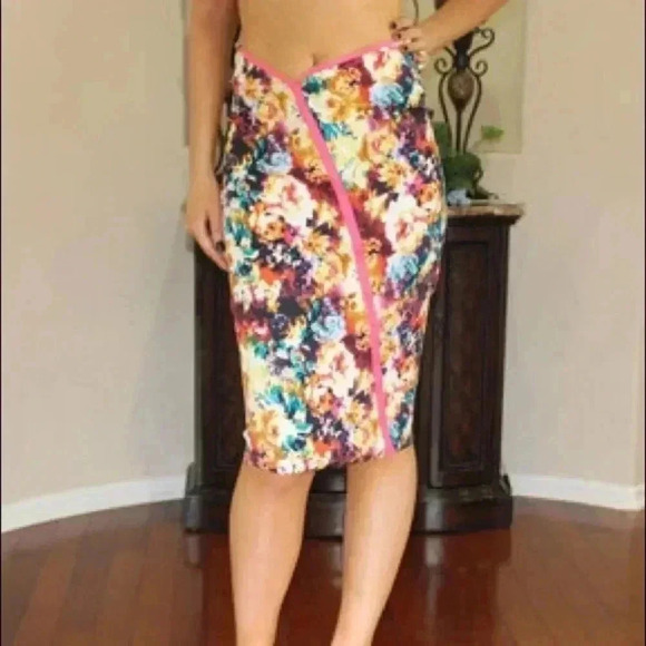 Zip me up floral midi skirt - Picture 2 of 4